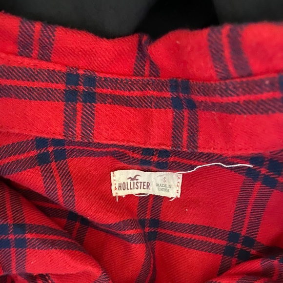 Hollister flannel - Picture 2 of 3